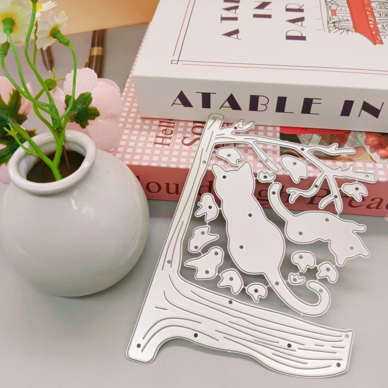 Two Little Kittens in the Tree Metal Cutting Dies
