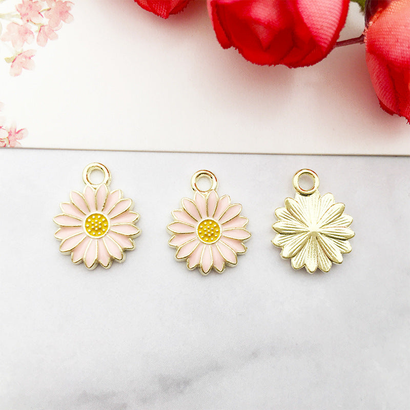 10Pcs Daisy Flower DIY Handmade Jewelry Pendants