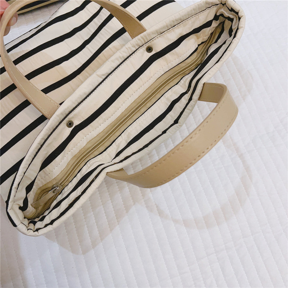 Artistic Retro Striped Daily Tote Bag