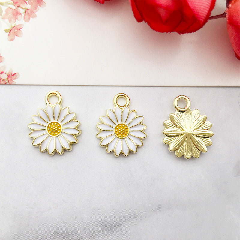 10Pcs Daisy Flower DIY Handmade Jewelry Pendants