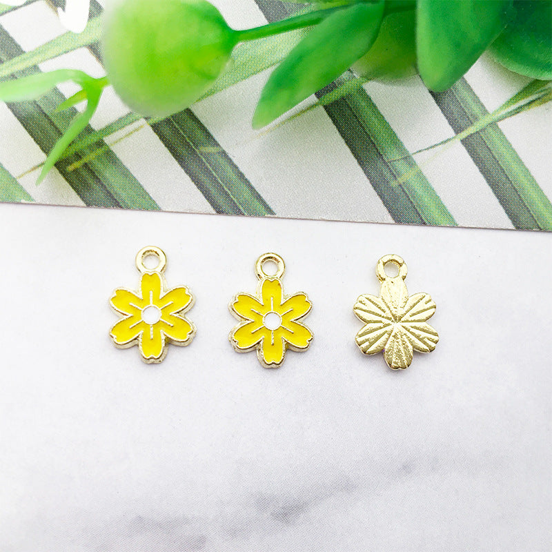 10Pcs Daisy Flower DIY Handmade Jewelry Pendants