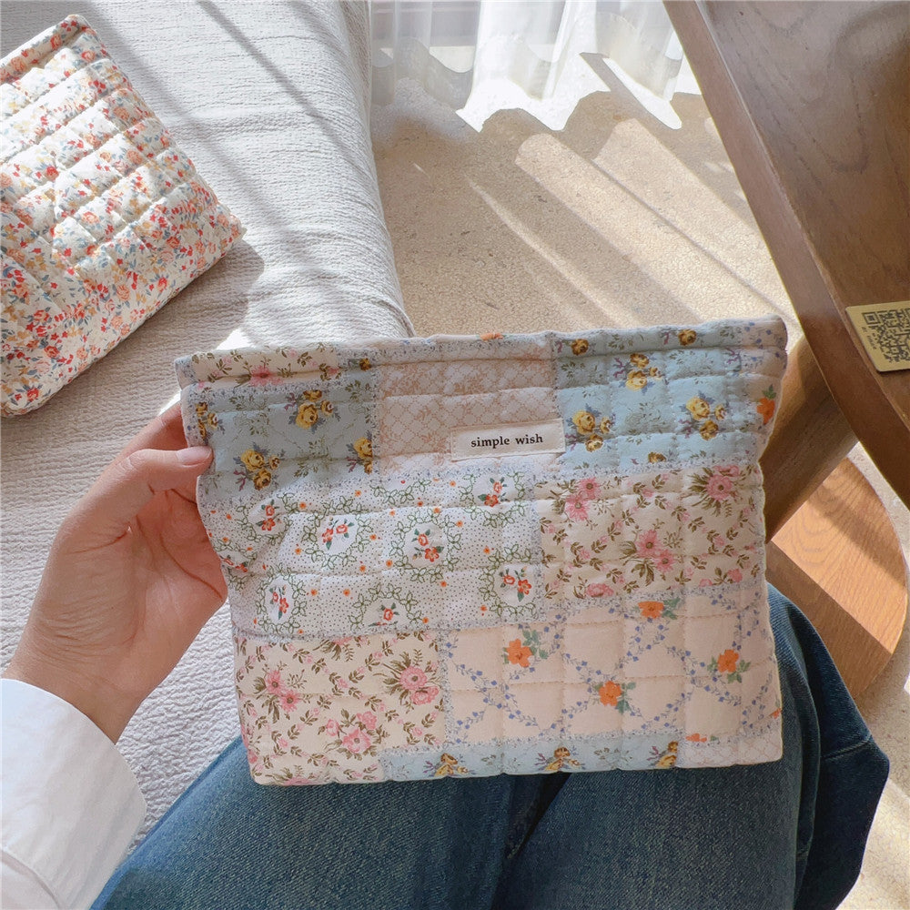 Floral Quilted Thickened Cosmetic Bag