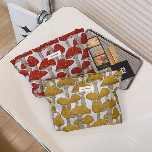 Retro Mushroom Jacquard Canvas Cosmetic Bag