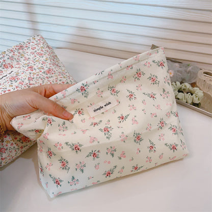 Fresh and Simple Floral Cosmetic Bag