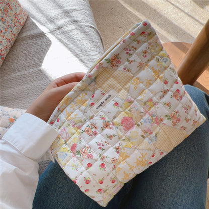 Floral Quilted Thickened Cosmetic Bag